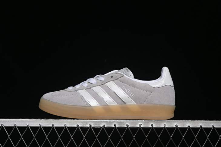 Picture of Adidas Gazelle _SKUfw20759265375814402fw